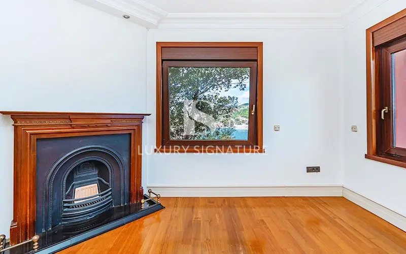 Luxury Signature Property