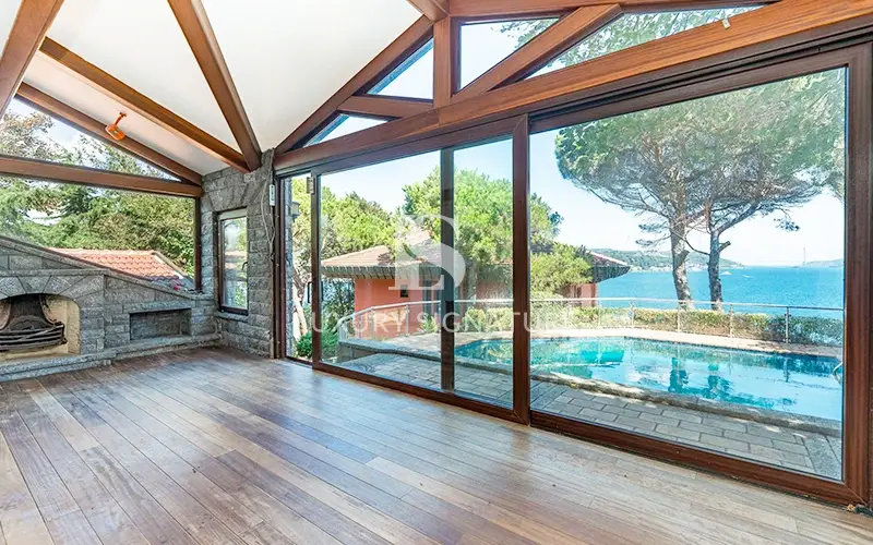 Luxury Signature Property
