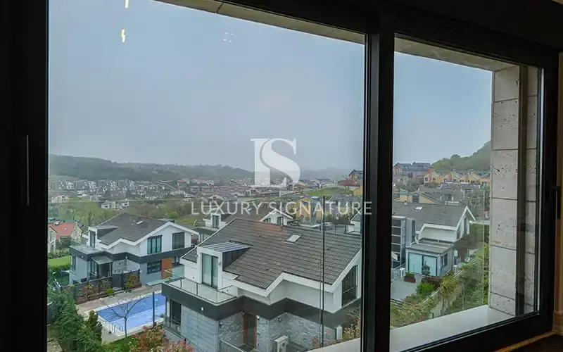 Luxury Signature Property