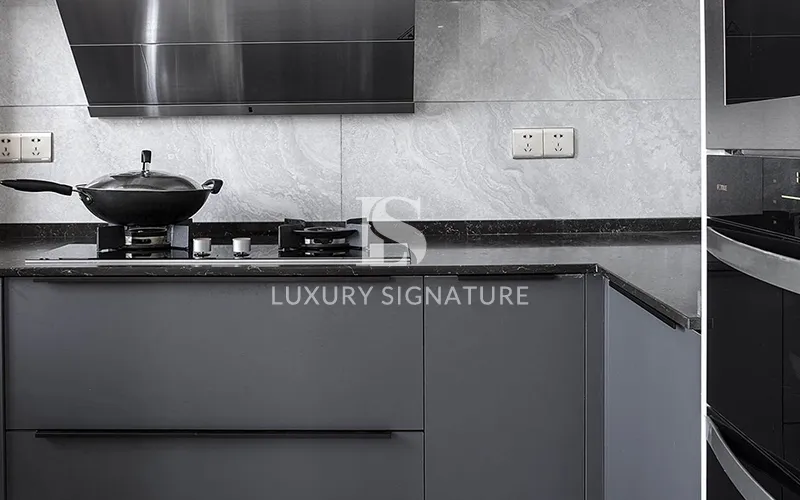 Luxury Signature مشاور املاک