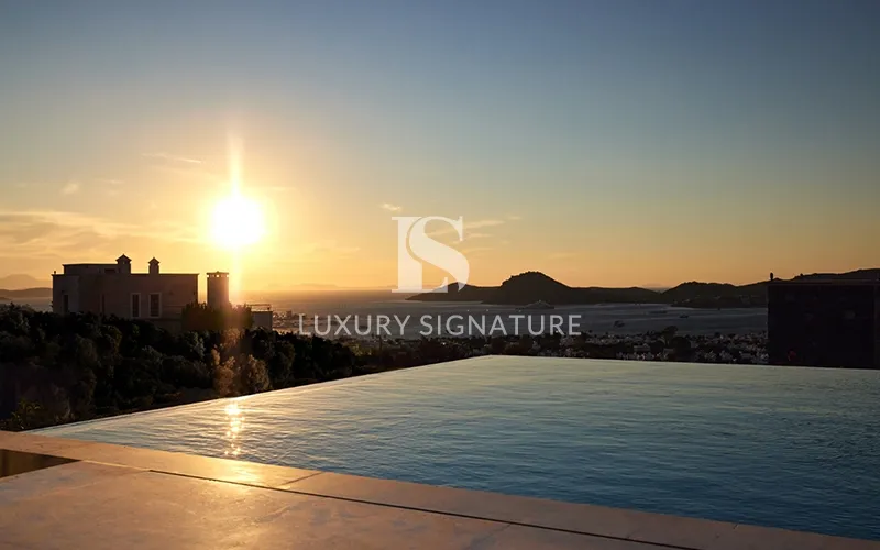 Luxury Signature مشاور املاک