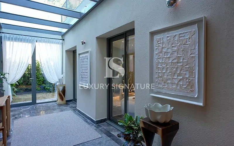 Luxury Signature Property