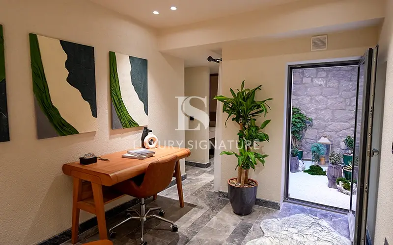 Luxury Signature Property
