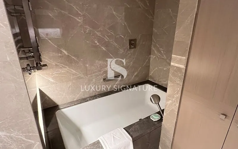 Luxury Signature مشاور املاک