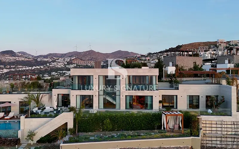 Luxury Signature Property