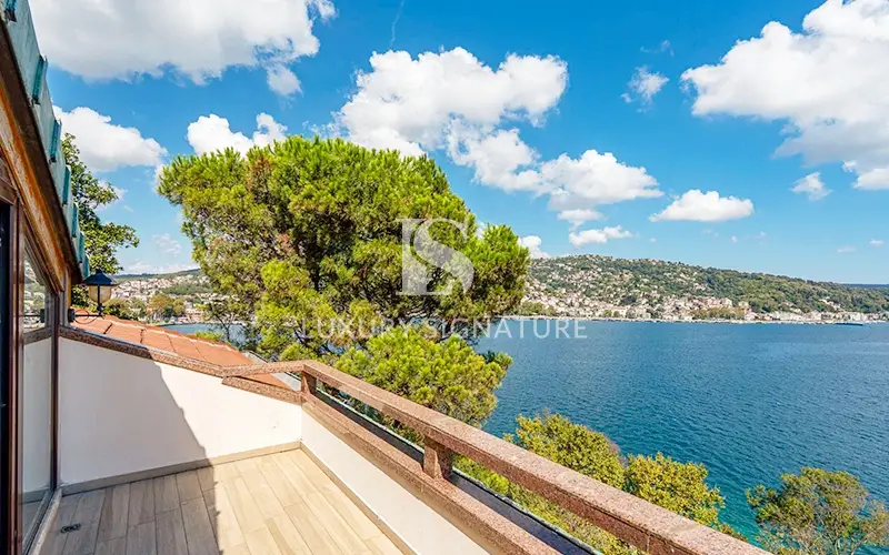 Luxury Signature Property