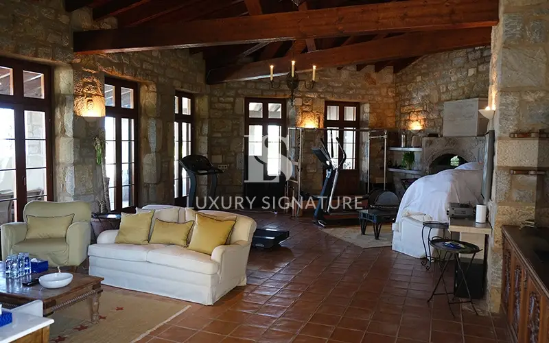 Luxury Signature Property