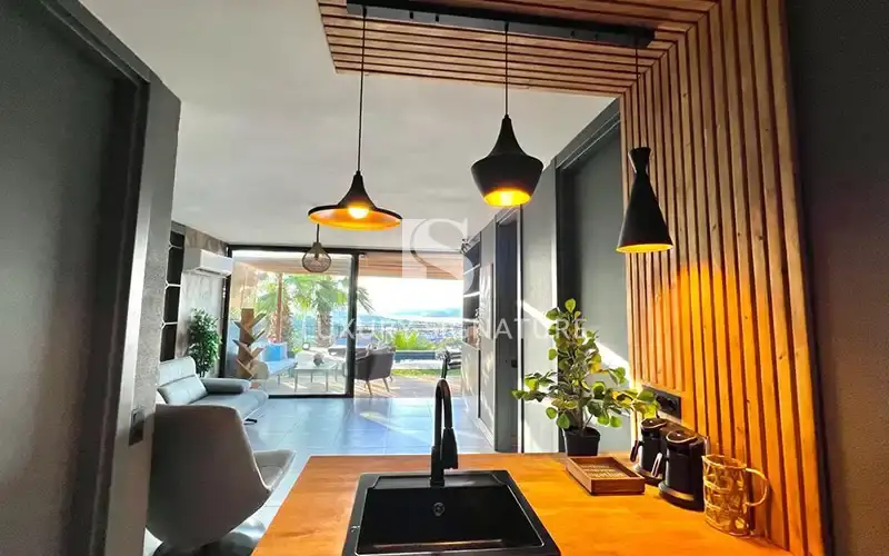 Luxury Signature مشاور املاک