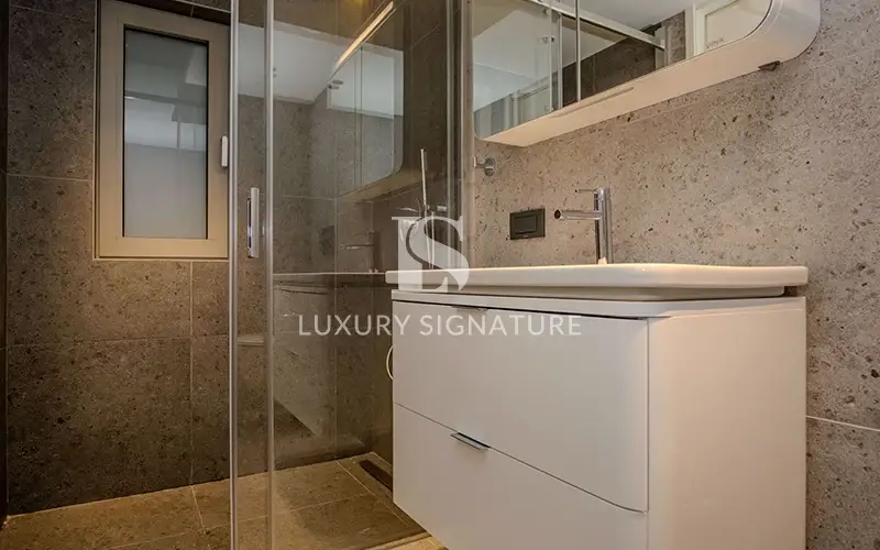 Luxury Signature Property