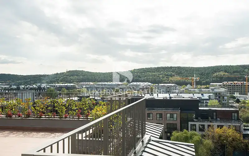 Luxury Signature مشاور املاک