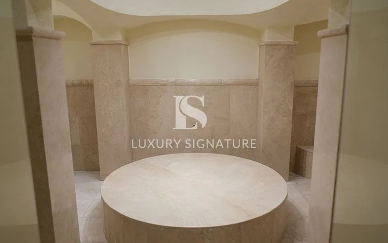 Luxury Signature مشاور املاک