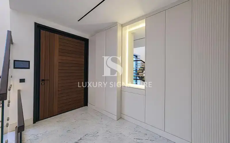 Luxury Signature Property