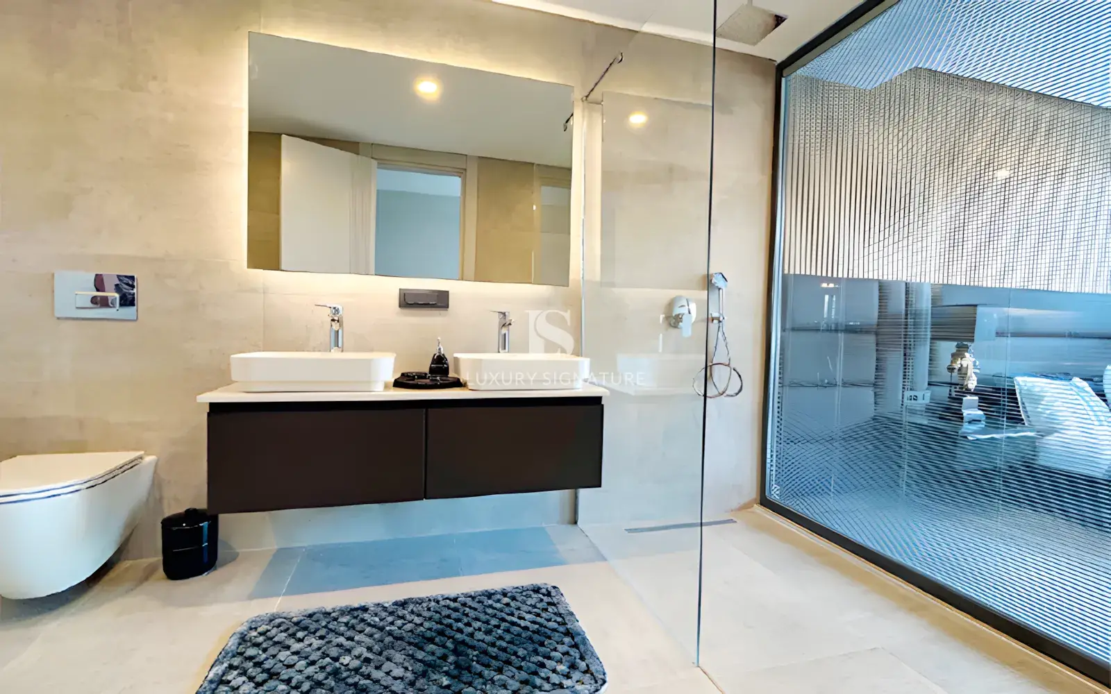 Luxury Signature Property