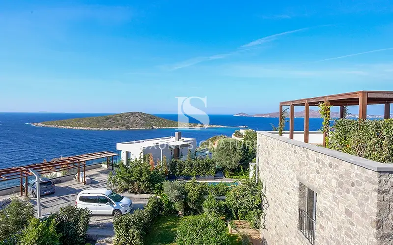Luxury Signature Property