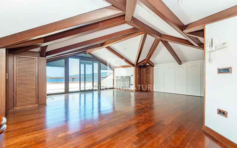 Luxury Signature Property