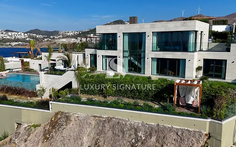 Luxury Signature Property