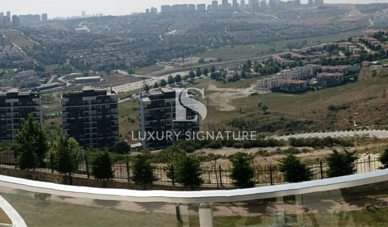 Luxury Signature مشاور املاک