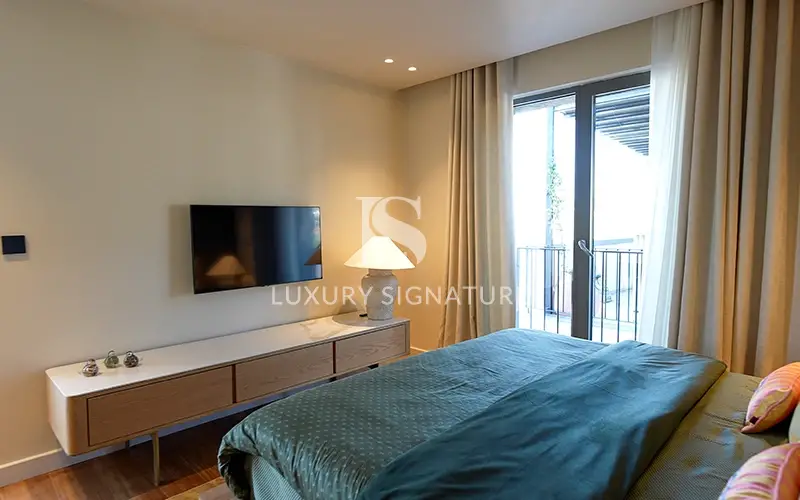 Luxury Signature Property