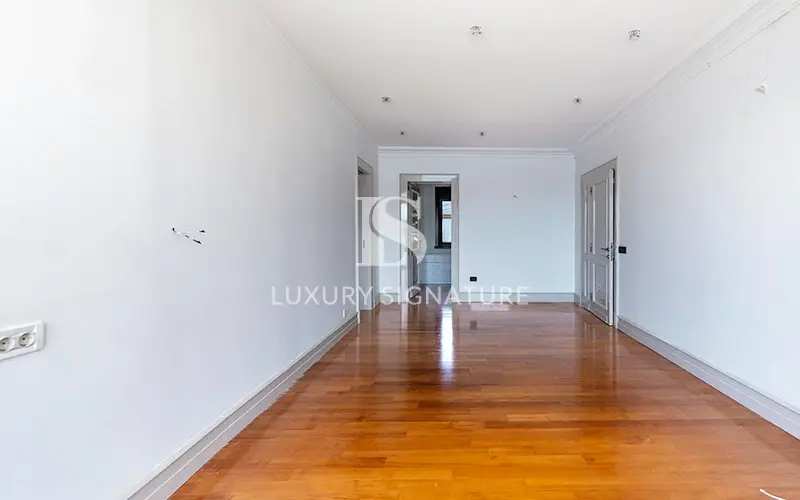 Luxury Signature Property