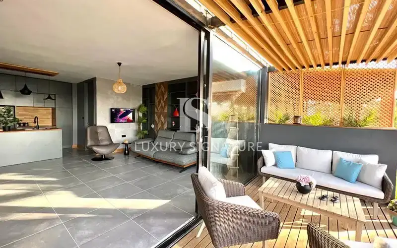 Luxury Signature مشاور املاک