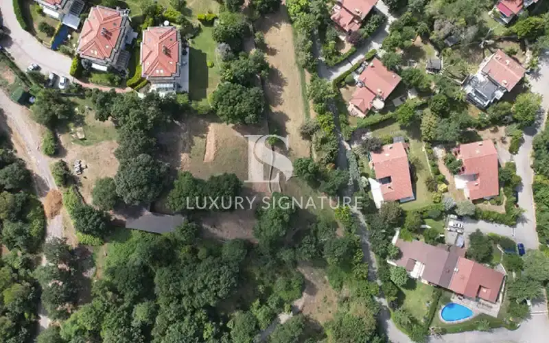 Luxury Signature مشاور املاک