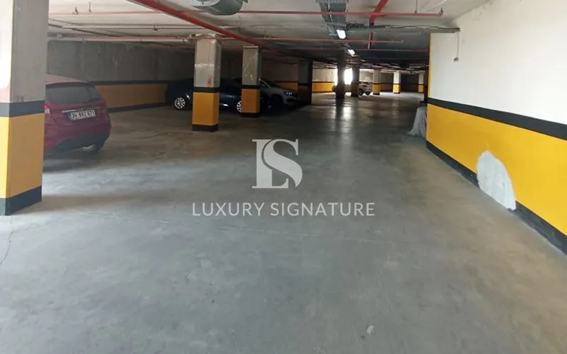 Luxury Signature مشاور املاک