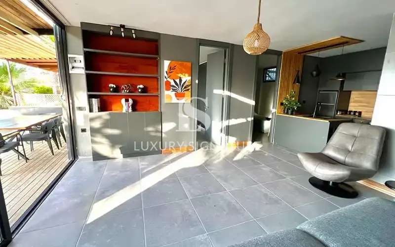 Luxury Signature مشاور املاک