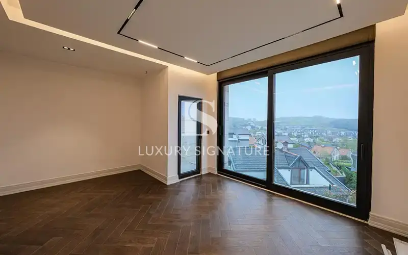 Luxury Signature Property