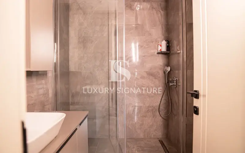 Luxury Signature مشاور املاک