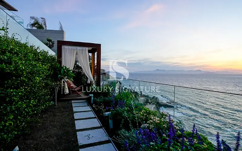 Luxury Signature Property