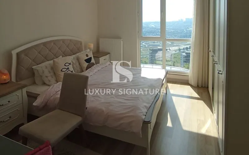 Luxury Signature مشاور املاک