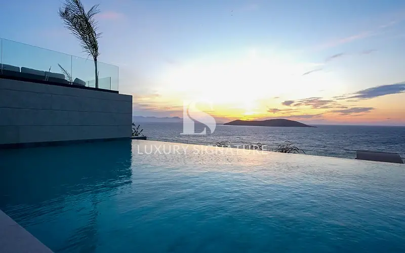 Luxury Signature Property