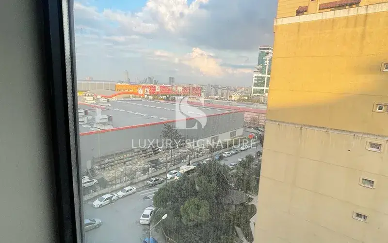 Luxury Signature مشاور املاک