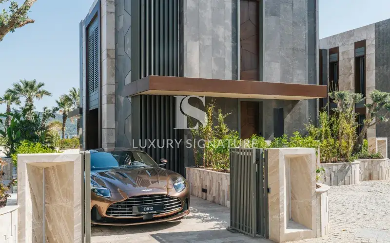Luxury Signature Property