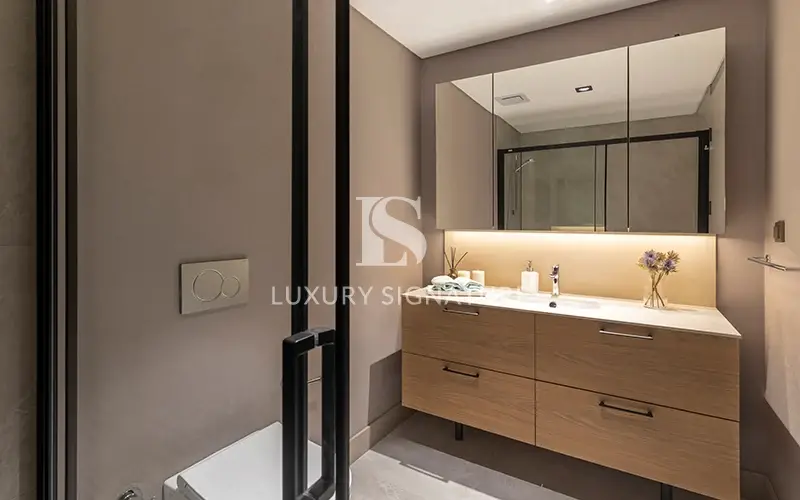 Luxury Signature Property