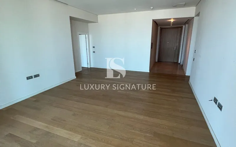 Luxury Signature مشاور املاک