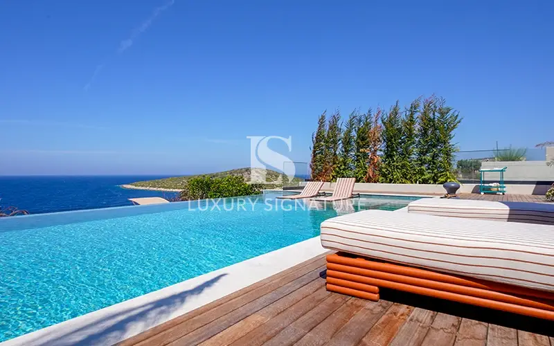 Luxury Signature Property