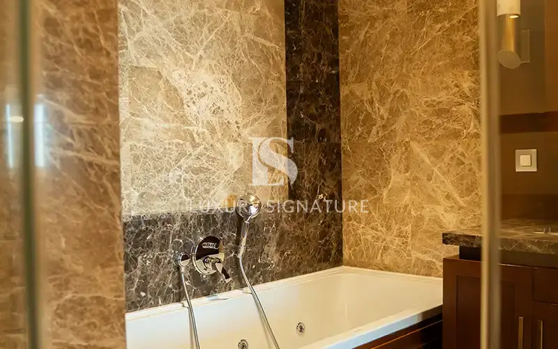 Luxury Signature مشاور املاک