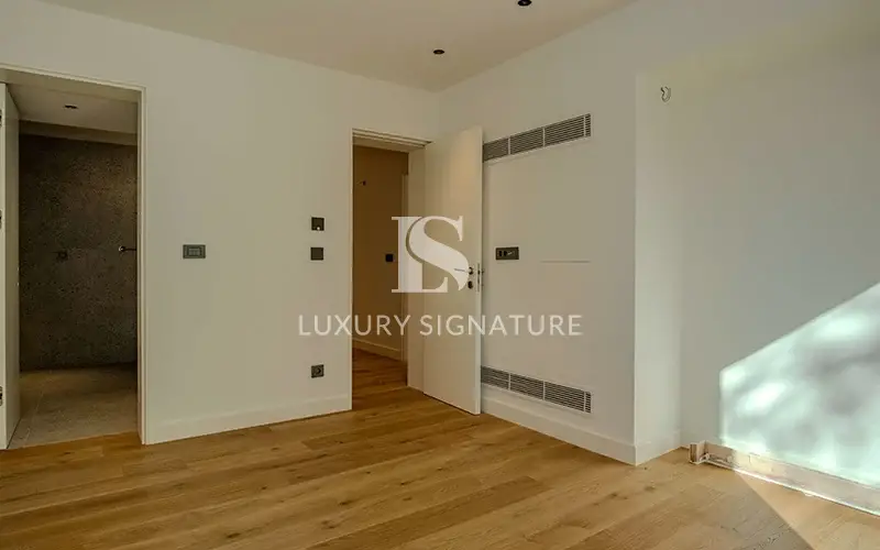 Luxury Signature Property