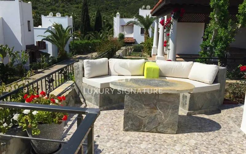 Luxury Signature Property