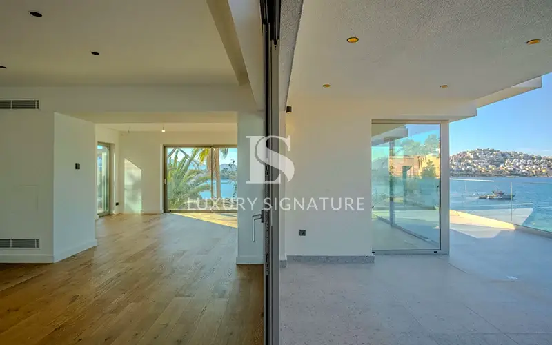 Luxury Signature Property