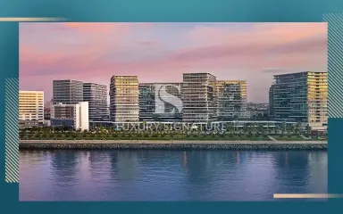 منازل فاخرة بإطلالة مباشرة على البحر