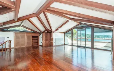 Luxury Signature Property