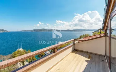 Luxury Signature Property