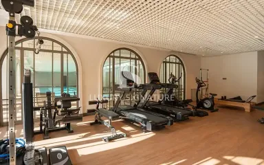 Luxury Signature مشاور املاک