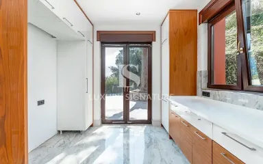 Luxury Signature Property