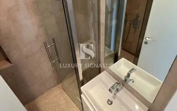 Luxury Signature مشاور املاک