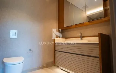 Luxury Signature مشاور املاک