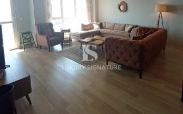 Luxury Signature مشاور املاک