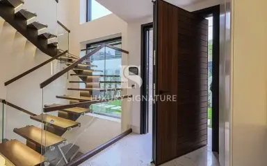 Luxury Signature Property